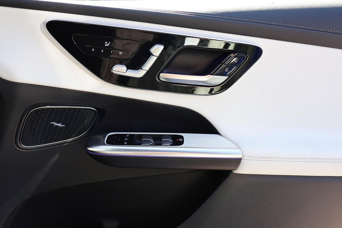 2025 Mercedes-Benz GLC-Class GLC300 X254