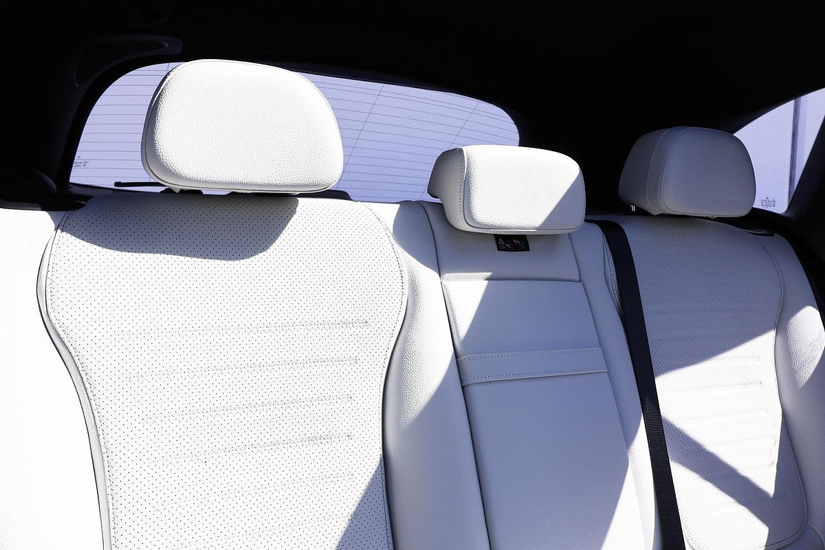 2025 Mercedes-Benz GLC-Class GLC300 X254