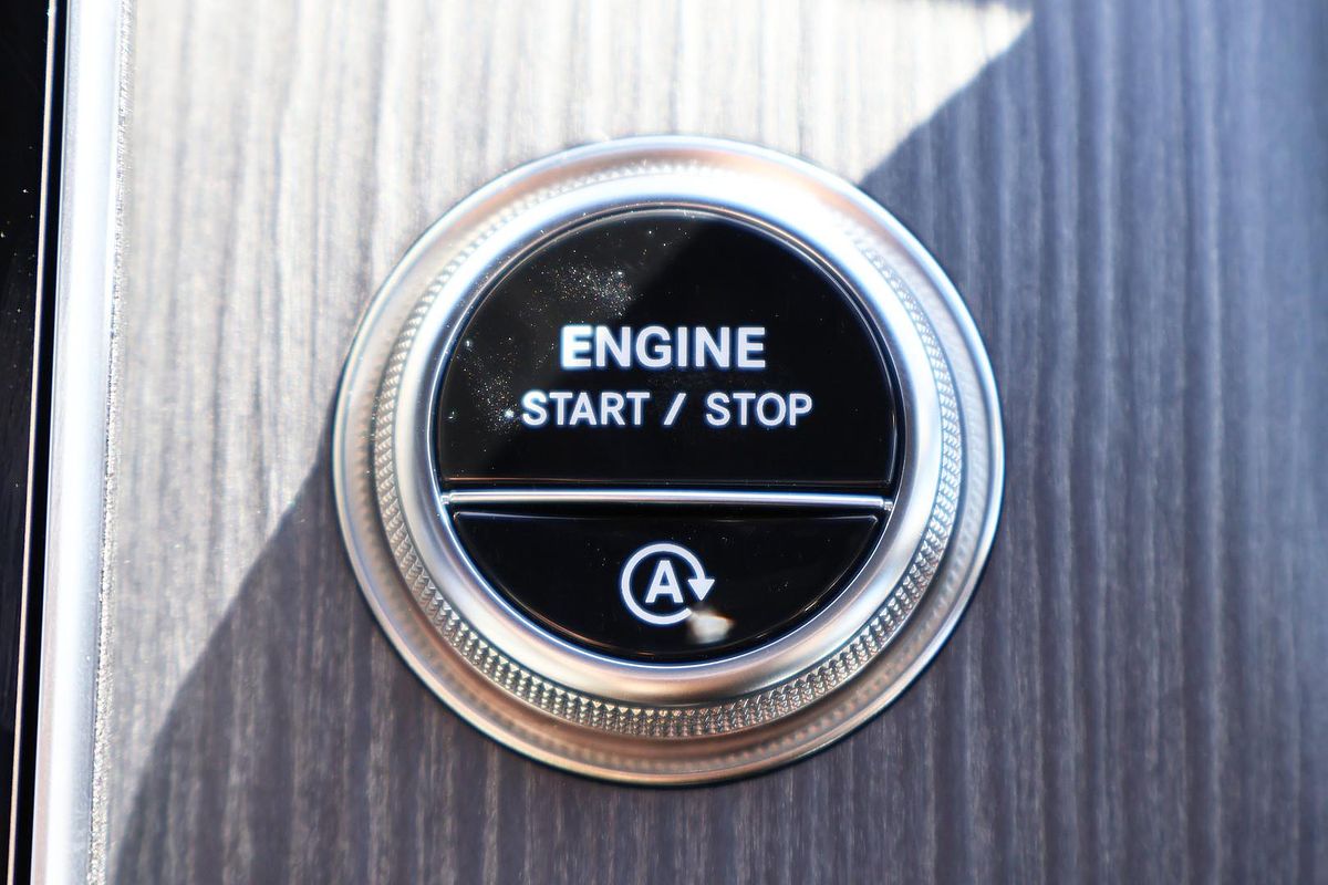 2025 Mercedes-Benz GLC-Class GLC300 X254