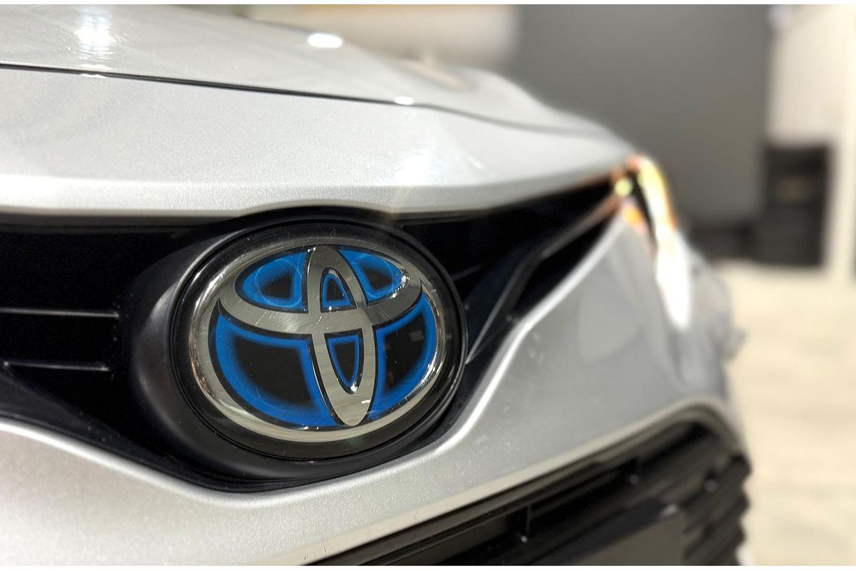 2022 Toyota Camry Ascent AXVH70R