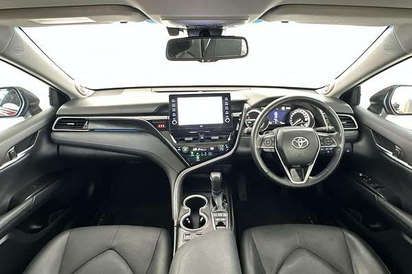 2022 Toyota Camry SL AXVH70R