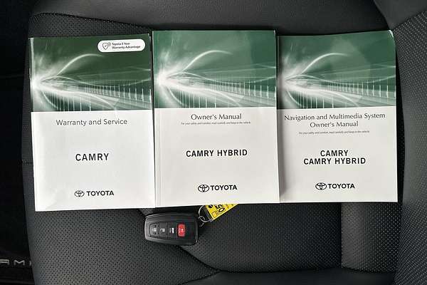 2022 Toyota Camry SL AXVH70R