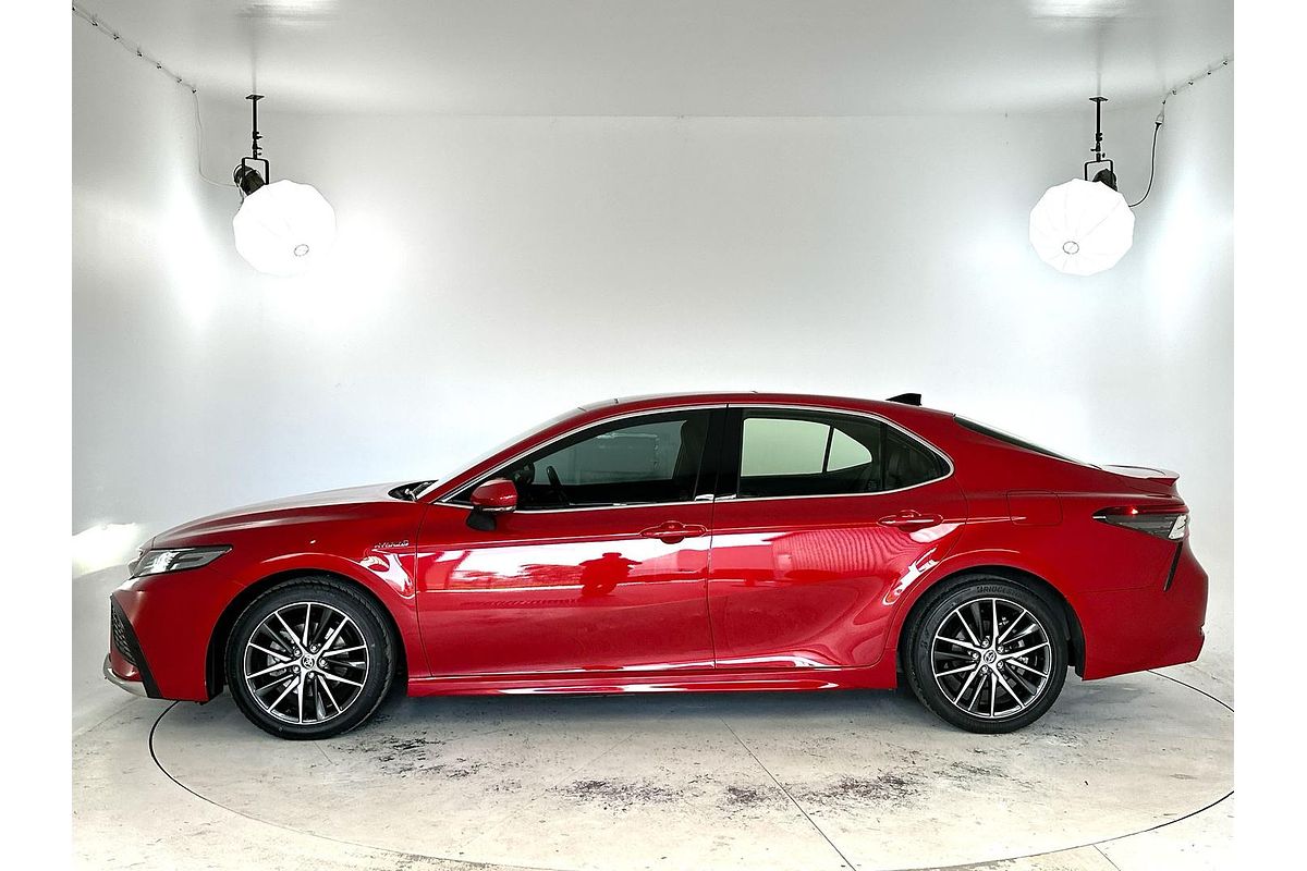 2022 Toyota Camry SL AXVH70R