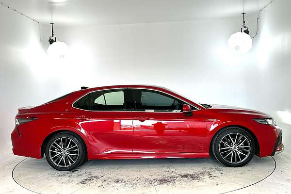 2022 Toyota Camry SL AXVH70R