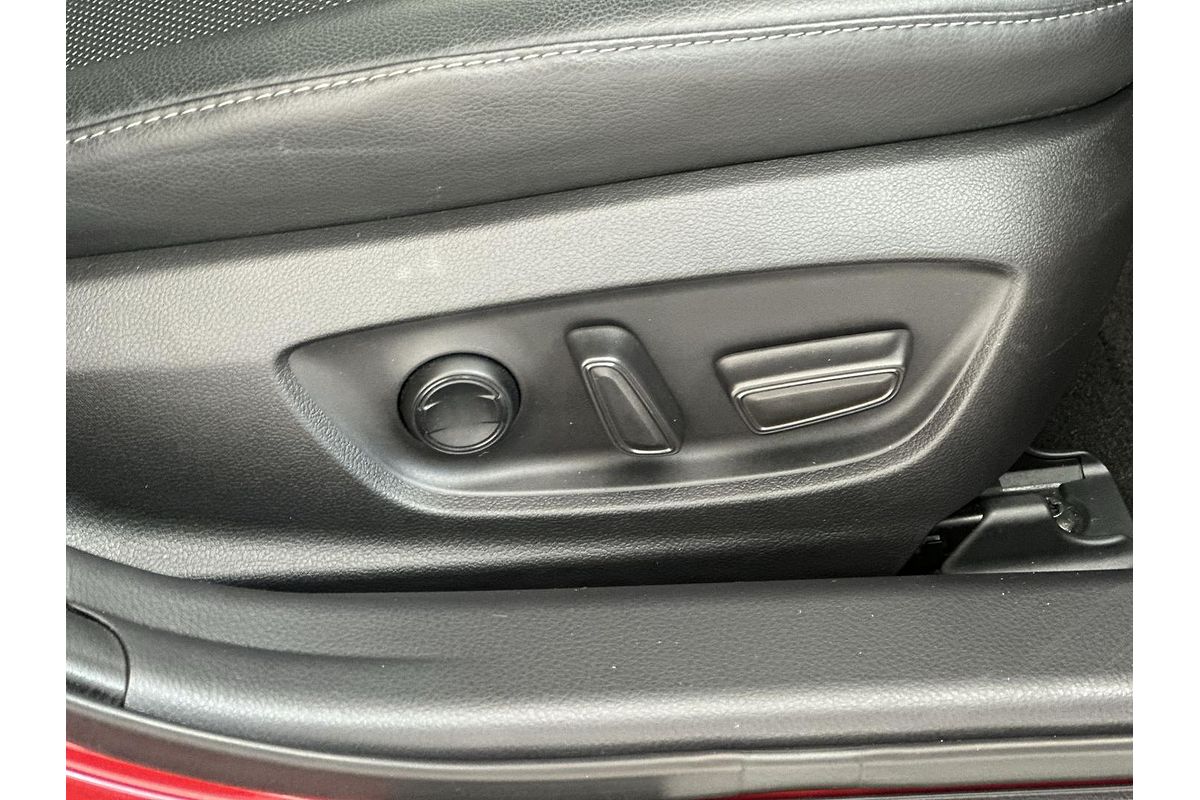 2022 Toyota Camry SL AXVH70R