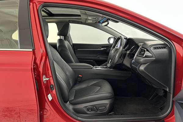 2022 Toyota Camry SL AXVH70R