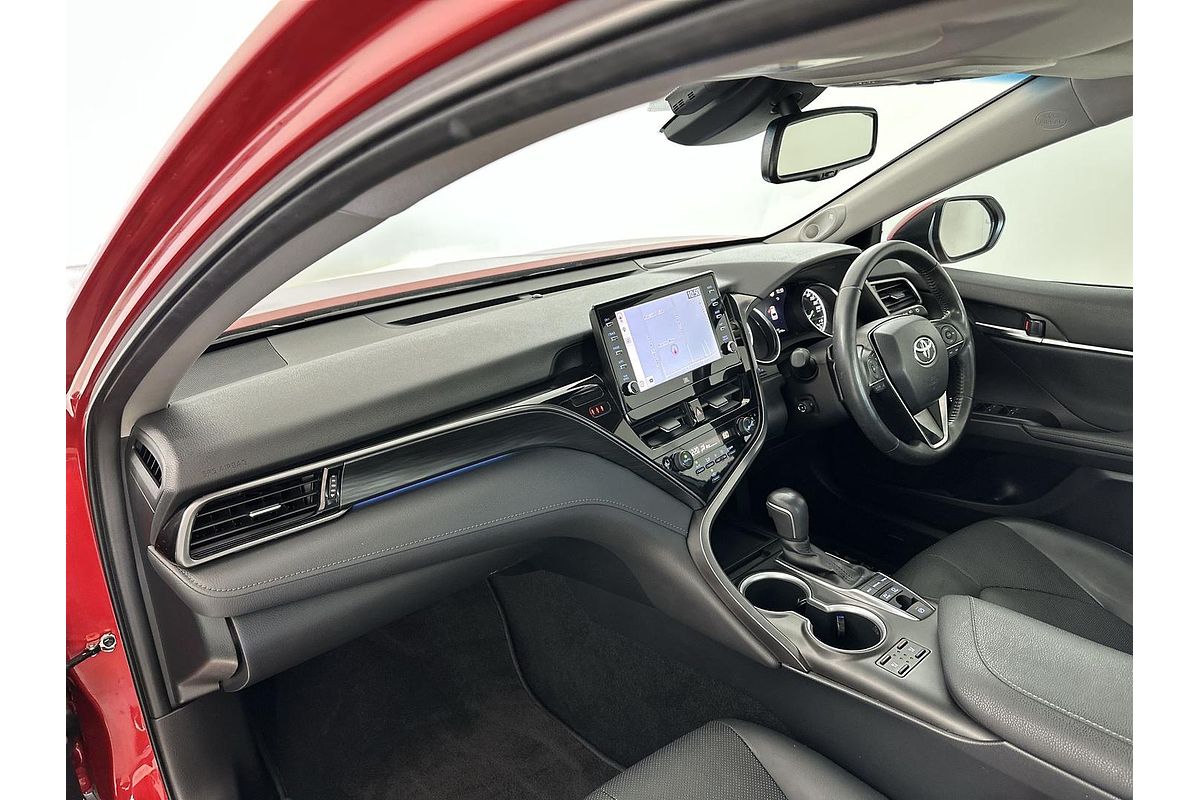2022 Toyota Camry SL AXVH70R