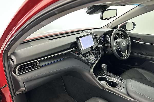 2022 Toyota Camry SL AXVH70R