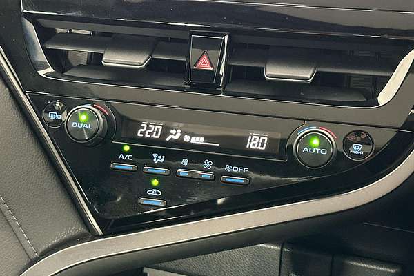 2022 Toyota Camry SL AXVH70R