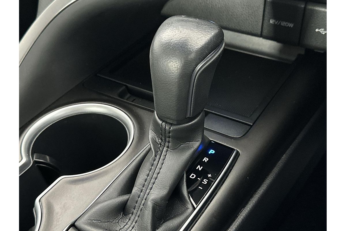 2022 Toyota Camry SL AXVH70R