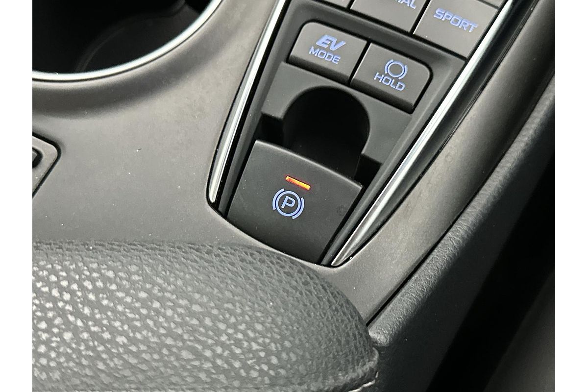 2022 Toyota Camry SL AXVH70R