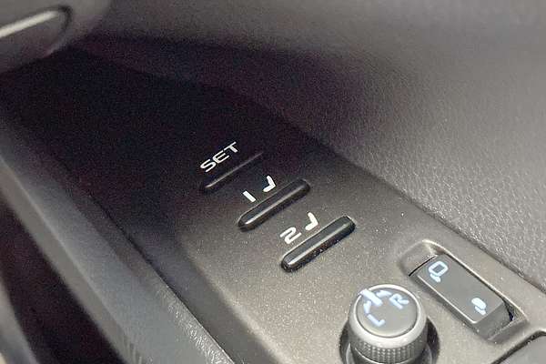 2022 Toyota Camry SL AXVH70R