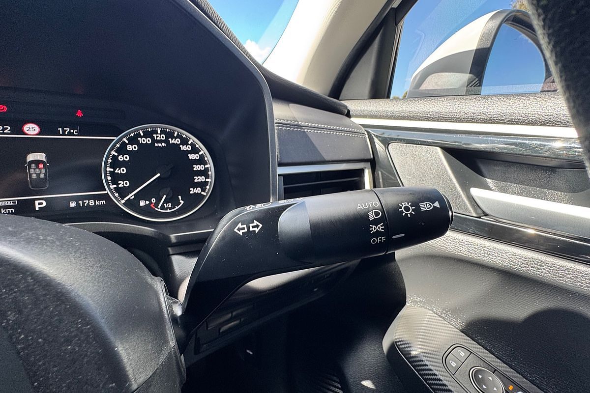 2023 Mitsubishi Outlander ES ZM