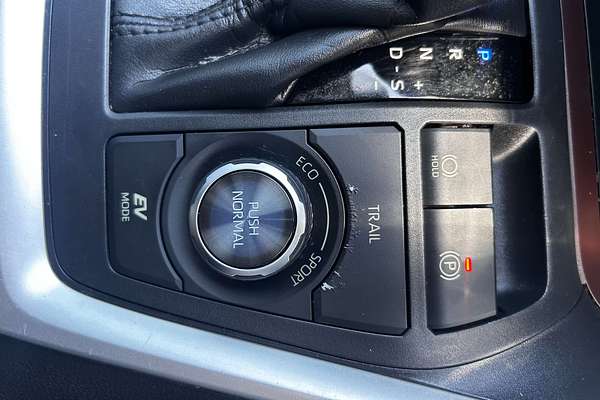 2020 Toyota RAV4 Cruiser AXAH54R