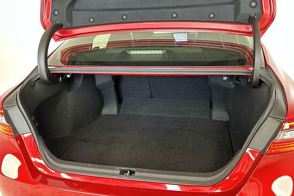 2022 Toyota Camry SL AXVH70R