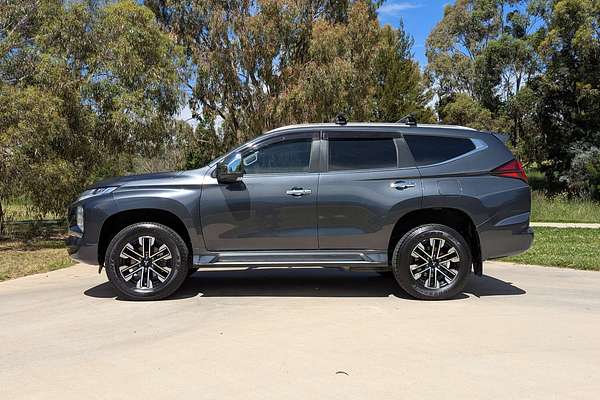 2022 Mitsubishi Pajero Sport Exceed QF