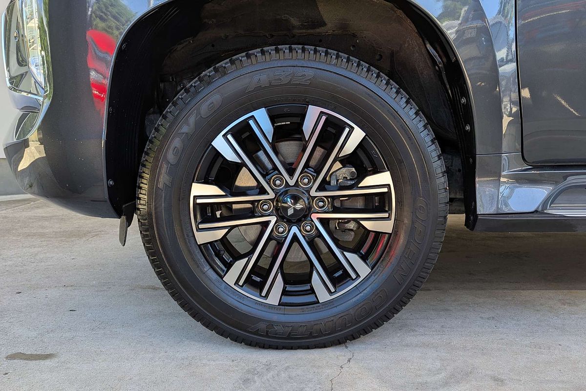 2022 Mitsubishi Pajero Sport Exceed QF