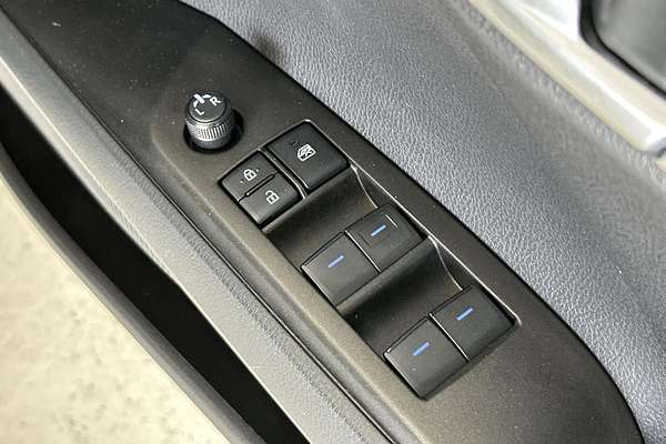 2021 Toyota Camry Ascent AXVH70R