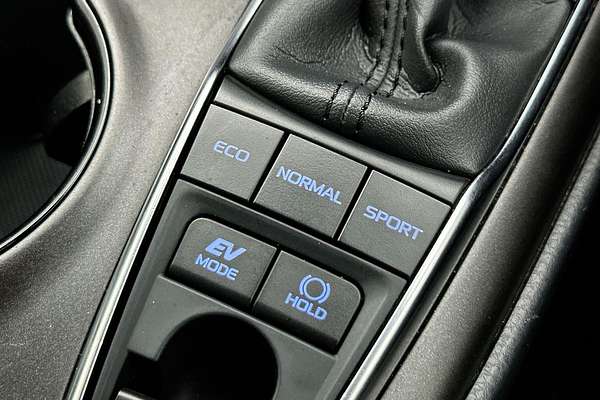 2021 Toyota Camry Ascent AXVH70R