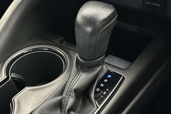 2021 Toyota Camry Ascent AXVH70R