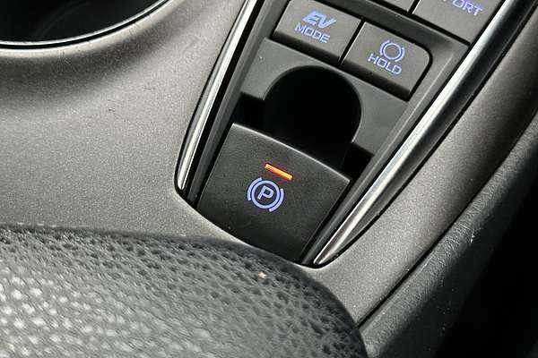 2021 Toyota Camry Ascent AXVH70R