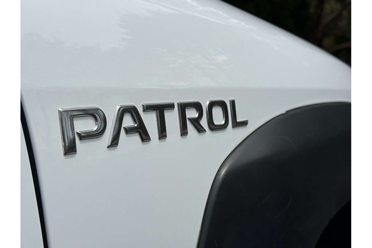 2015 Nissan Patrol DX Series 5 4X4