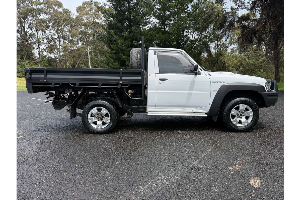 2015 Nissan Patrol DX Series 5 4X4