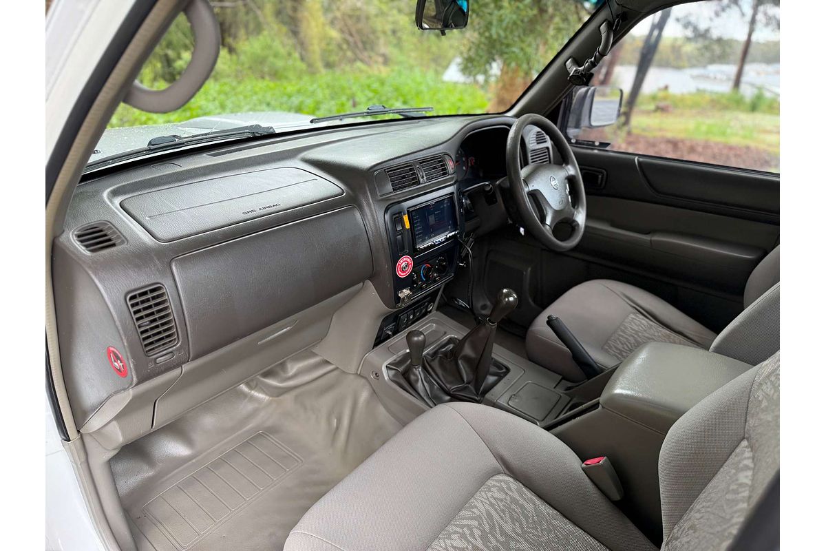 2015 Nissan Patrol DX Series 5 4X4