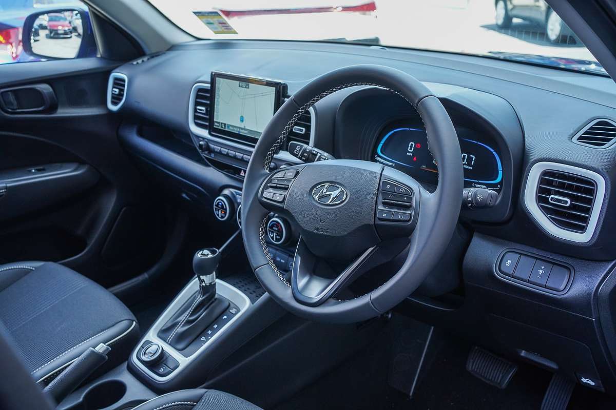 2025 Hyundai Venue Elite QX.V5