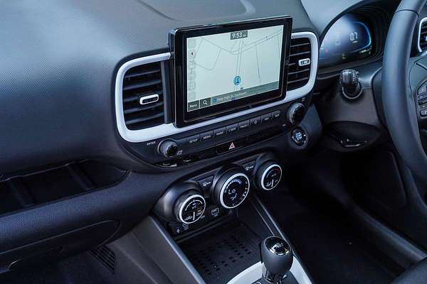 2025 Hyundai Venue Elite QX.V5