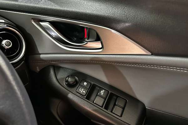 2022 Mazda CX-3 sTouring DK