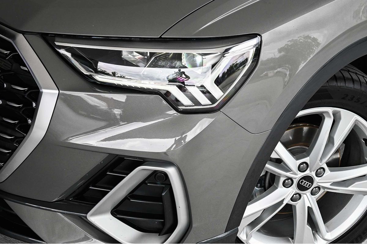 2023 Audi Q3 35 TFSI S line F3