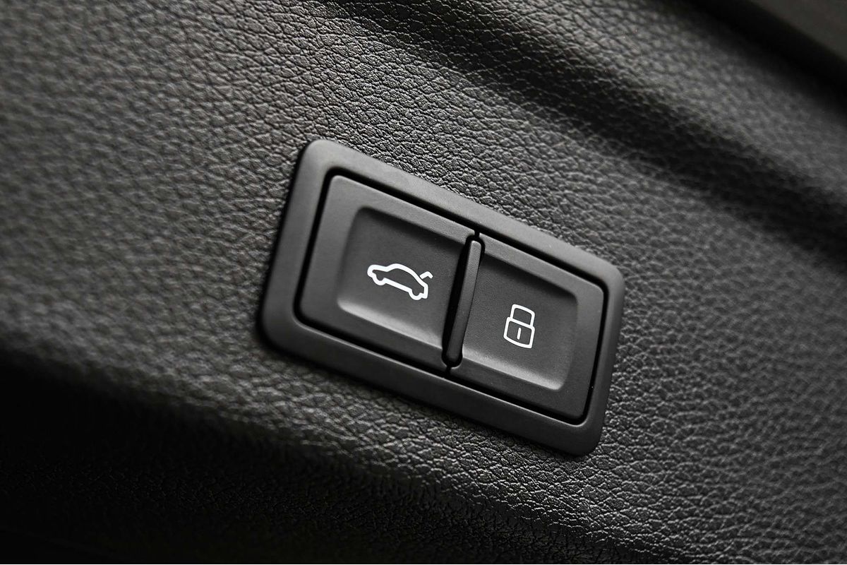 2023 Audi Q3 35 TFSI S line F3