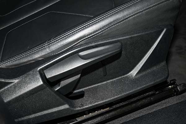 2023 Audi Q3 35 TFSI S line F3