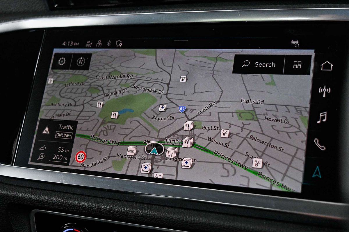 2023 Audi Q3 35 TFSI S line F3