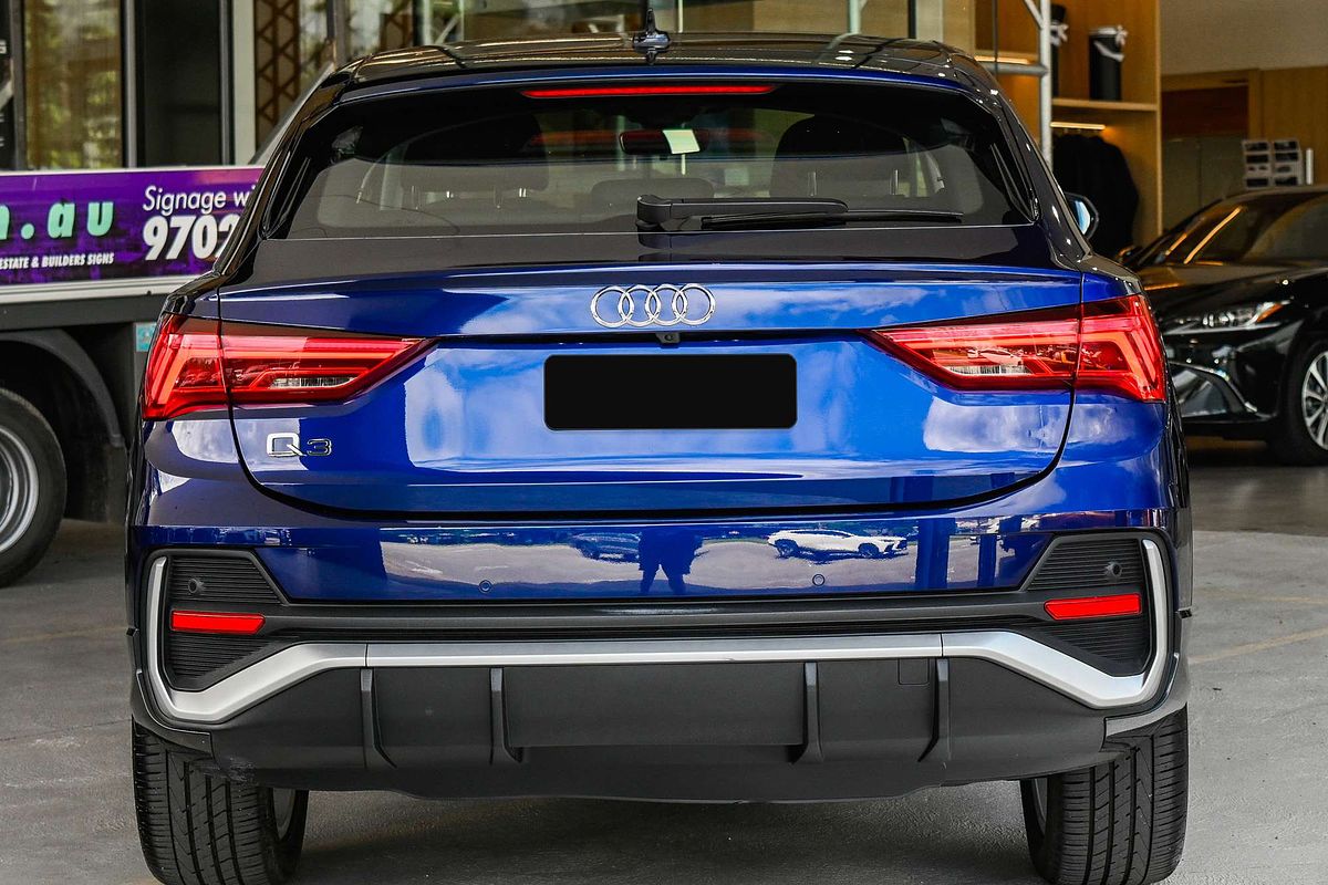 2023 Audi Q3 35 TFSI S line F3