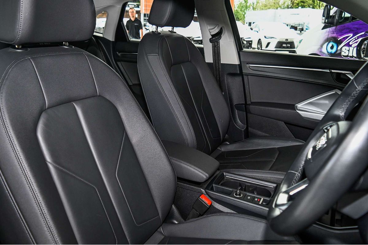 2023 Audi Q3 35 TFSI S line F3