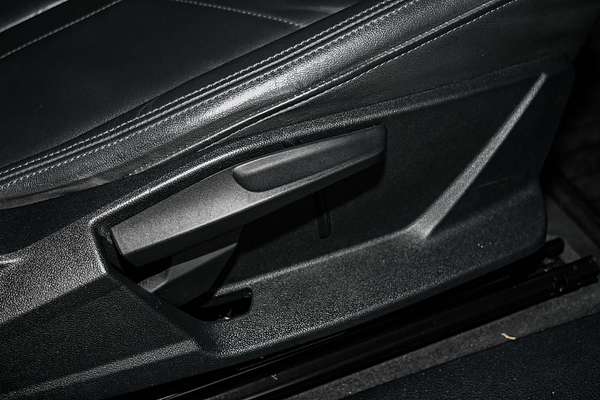 2023 Audi Q3 35 TFSI S line F3