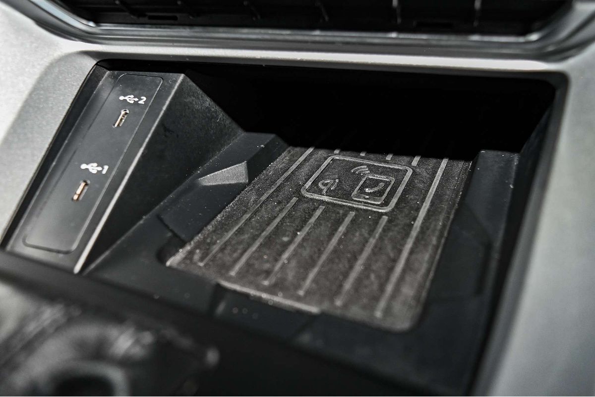 2023 Audi Q3 35 TFSI S line F3