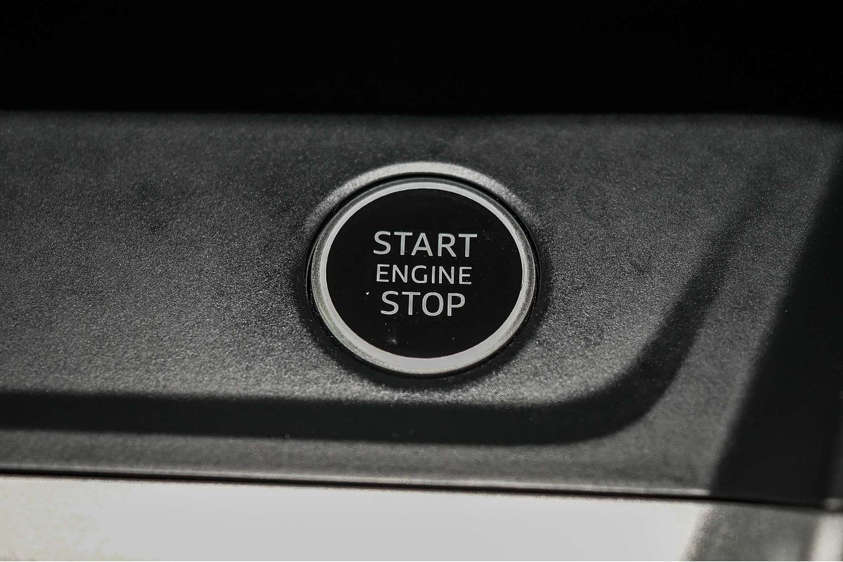 2023 Audi Q3 35 TFSI S line F3