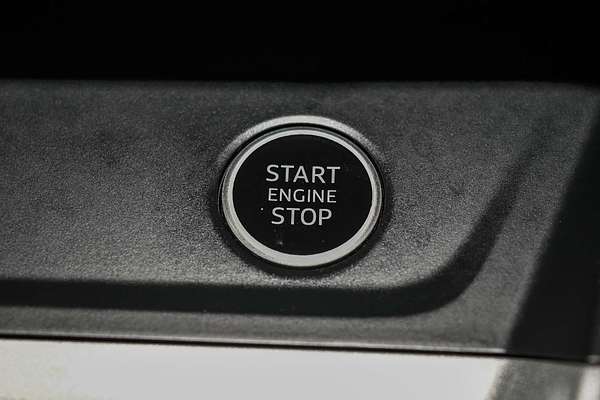 2023 Audi Q3 35 TFSI S line F3