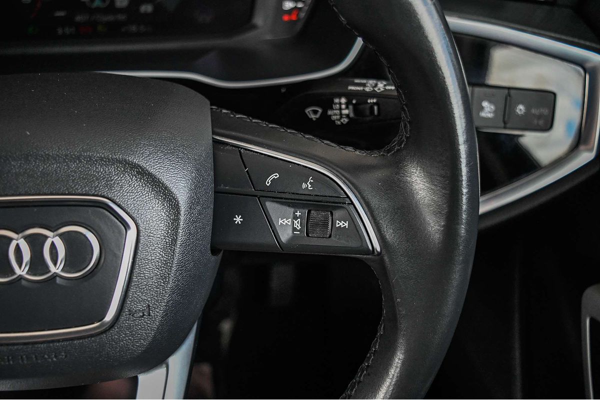 2023 Audi Q3 35 TFSI S line F3