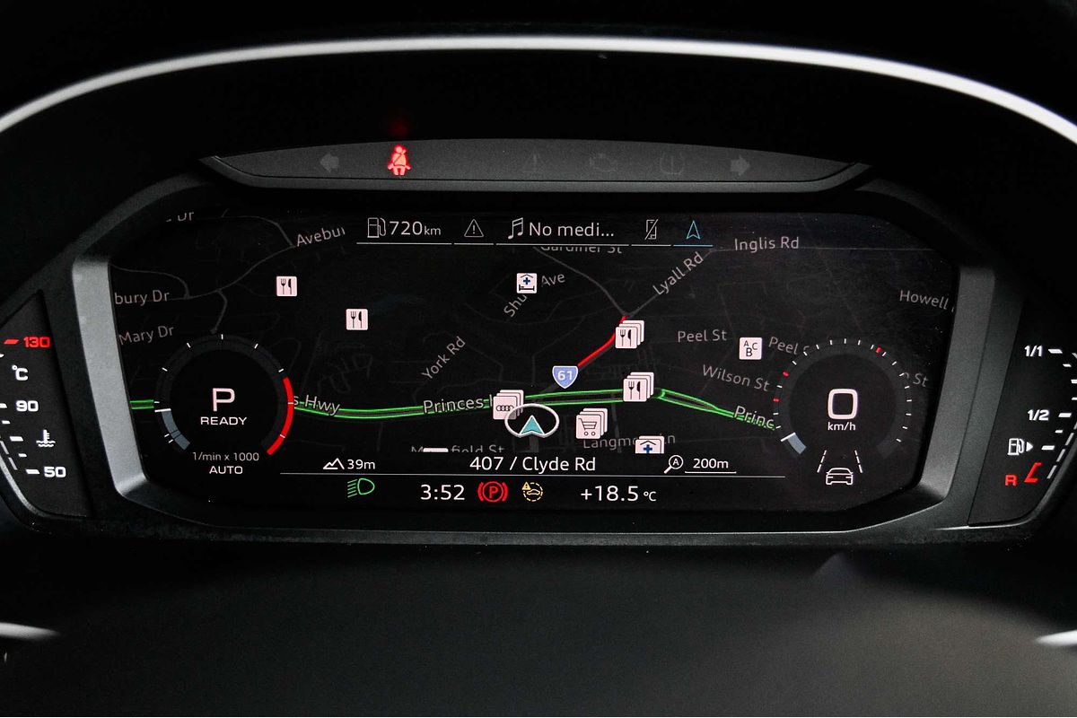 2023 Audi Q3 35 TFSI S line F3