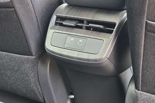 2025 Nissan Ariya Advance FE0