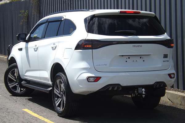 2025 Isuzu MU-X LS-T