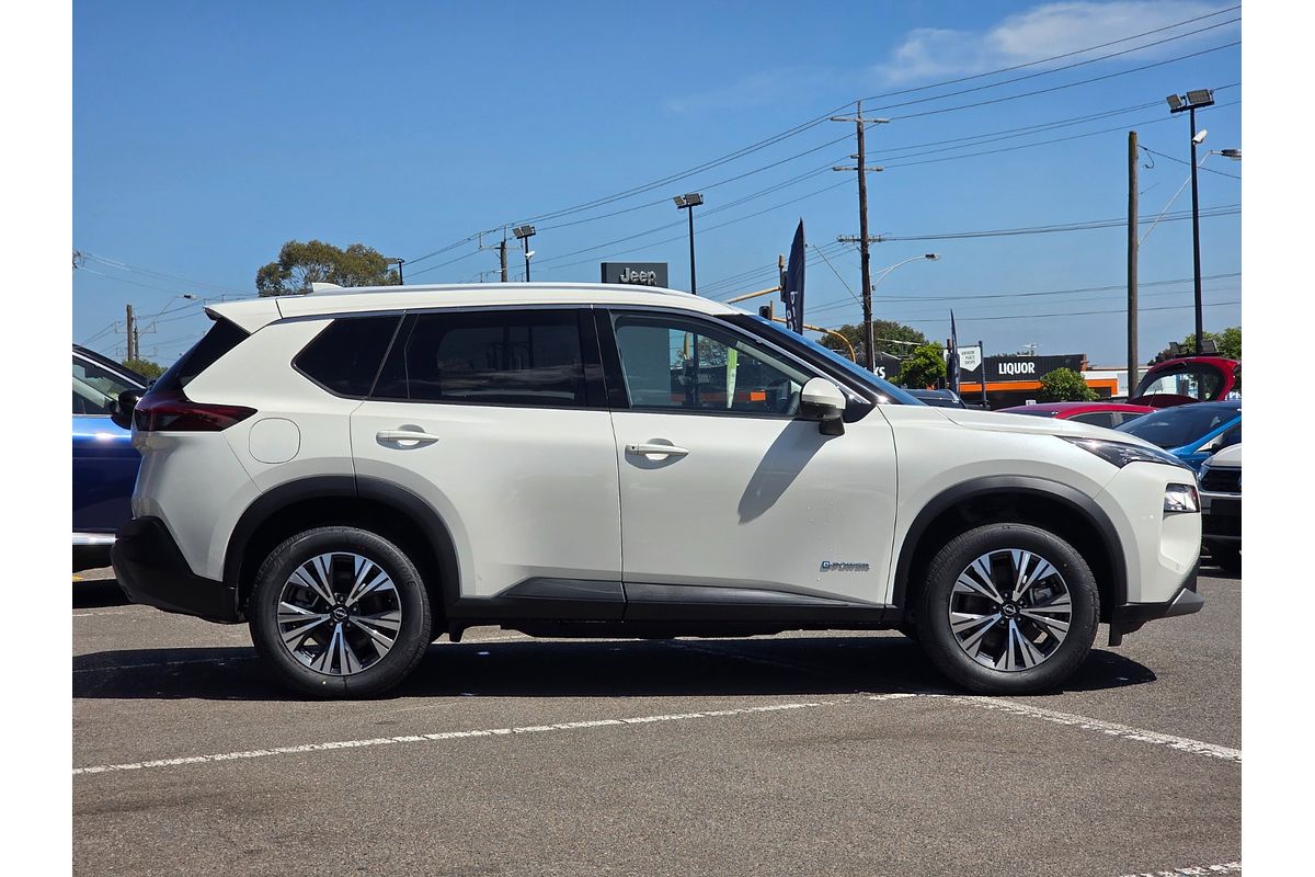 2025 Nissan X-TRAIL ST-L e-POWER T33