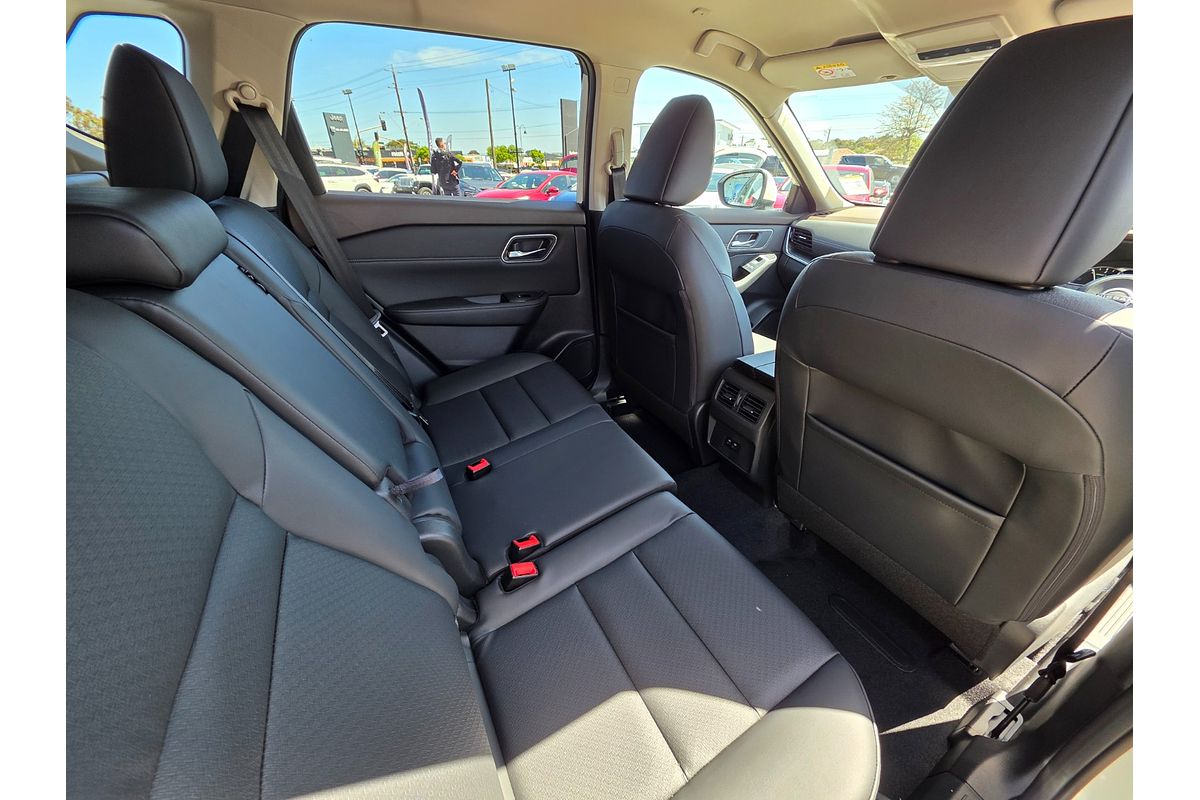 2025 Nissan X-TRAIL ST-L e-POWER T33