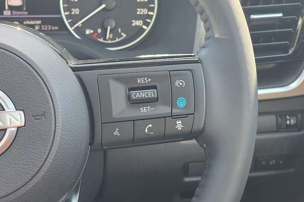 2025 Nissan X-TRAIL ST-L e-POWER T33