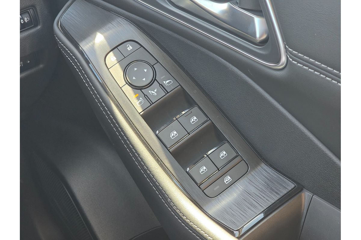 2025 Nissan X-TRAIL ST-L e-POWER T33