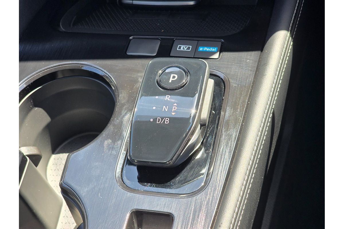 2025 Nissan X-TRAIL ST-L e-POWER T33